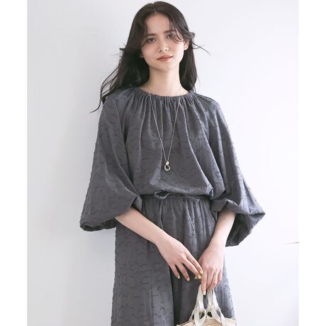 [^ԁFBLSWGM0930]2025 Spring  SummerSLOW 23X[1ɓẐ́AKŔ̂B炬^ĂfނƎdĂŁAC炸Rɂy߂JWAEFAB_炩ȃ^b`̃t[WJ[hfނt̋C𐷂グĂAfuEXBӂƂptX[ułBRpNgȃOXƑɂՂƂMU[Ŏdグ|CgłBfjƂ̃JWAȃX^COAfނ̃XJ[gƍ킹s[X̒Ȃ߂łBƂƂN₩͂̃u[n(#070)Au₩ō킹₷AC{[n(#002)AjAX̂O[n(#004)3FWJłBfސRbggpAƓ̃bV[HŃVoA_炩̃t[WJ[hfށBȊO̕JbgĂ̂ŒʋCǂA悢̏tĂ炵fނłBV[YRbgWJ[h XJ[g(i:SKSWGM0930)RbgWJ[h s[X(i:OPSWGM0930)摜̓TvgpĂׁAۂɂ͂鏤iƎdlقȂꍇ܂B