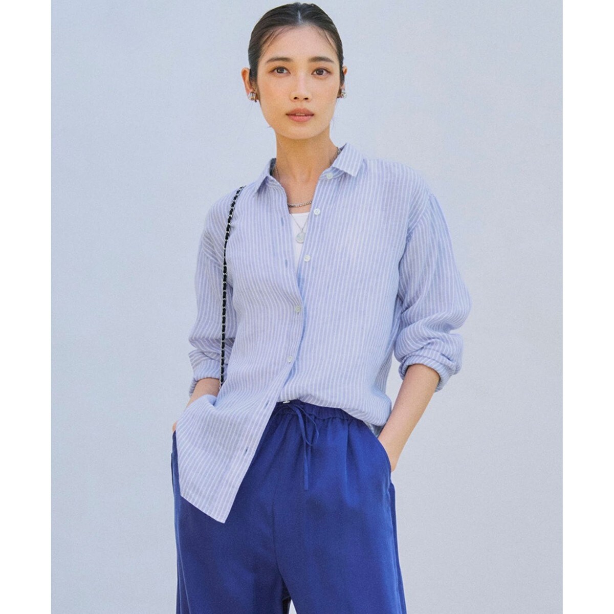【shihochika です】23区リベコビッグシルエットシャツ38 WEB限定カラーあり/洗える】LIBECO バンドカラー ビッグ