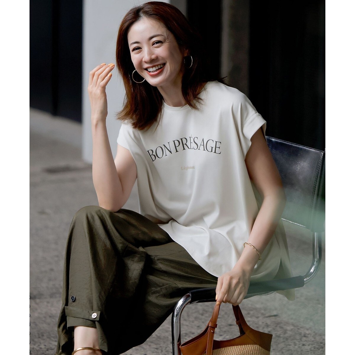 tシャツ 「接触冷感/洗える」BON-PRESAGE ロゴ フレンチスリーブ Tシャツ レディース 23区 tシャツ 「接触冷感/洗える」BON-PRESAGE ロゴ フレンチ