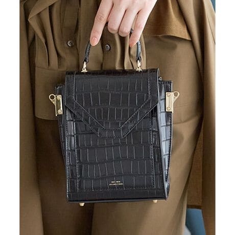 [^ԁFBO3DGA0205]2025 Autumn̂G{XfނH~̃X^COɃ}b`fUĈNŘ^vgp~jV_[obOBȃnhgANZgɂȂfUCłBX}[gtHcɂ҂܂TCYɂȂĂ܂BRpNgȐ݌vŁAX^CbVɍʂ܂B|PbgetœƗė̂|CgłBÔłV_[XgbvtBJ[͂Ȃꊴ̂_[NuE(#035)ƃNVJȃubN(#005)2FWJłB摜̓TvgpĂׁAۂɂ͂鏤iƎdlقȂꍇ܂B