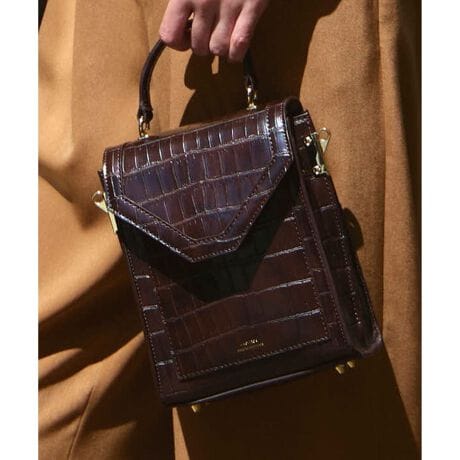 [^ԁFBO3DGA0205]2025 Autumn̂G{XfނH~̃X^COɃ}b`fUĈNŘ^vgp~jV_[obOBȃnhgANZgɂȂfUCłBX}[gtHcɂ҂܂TCYɂȂĂ܂BRpNgȐ݌vŁAX^CbVɍʂ܂B|PbgetœƗė̂|CgłBÔłV_[XgbvtBJ[͂Ȃꊴ̂_[NuE(#035)ƃNVJȃubN(#005)2FWJłB摜̓TvgpĂׁAۂɂ͂鏤iƎdlقȂꍇ܂B