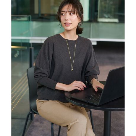 [^ԁFKR23GA0354]2025 Autumn & Winterh}X[ułKl̔ofUCND]Ăh}X[uvI[o[łBO㍷邱ƂŁA݌ɔĒpƁA菗炵_炩ȈۂɎdオ܂Bɂ͒߂̃uƃXbgJzAؚȈۂvXBƉKȒSnłȂAtɂȂ肷Ȃi̗ǂVGbgŁAItBXfC[܂ŃV[XɊ􂵂܂BpcɂXJ[gɂ킹₷AlXȃR[fBl[gŷ݂ŁAJ[ႢłW߂ȂꖇłBJ[́Aꂽۂ̃O[(#004)Aۈ܂ubN(#005)ApbƖڂIW(#020)A炩Ȉۂ̃x[W(#033)AtF~ĵuE(#054)AANZgɂȂu[(#070)6FWJłBfރXgb`cɁA\tgŃRV̂ɍ׃BXR[XʂȔQ@ōꂽlCV[YłBƂƂGƌyăXgb`̌KȒSnB悢ƍxŔږʂAƊoĂ܂BɁAŎ􂢉\ŁAnK[ɒ݂邵ĊĂ^ꂵɂC[W[PAȂ̂|CgBE[sgpȂ̂ŁAE[L̃`N`NȂKɒāAG߂̕ςڂɂ҂̑fފłB摜̓TvgpĂׁAۂɂ͂鏤iƎdlقȂꍇ܂B