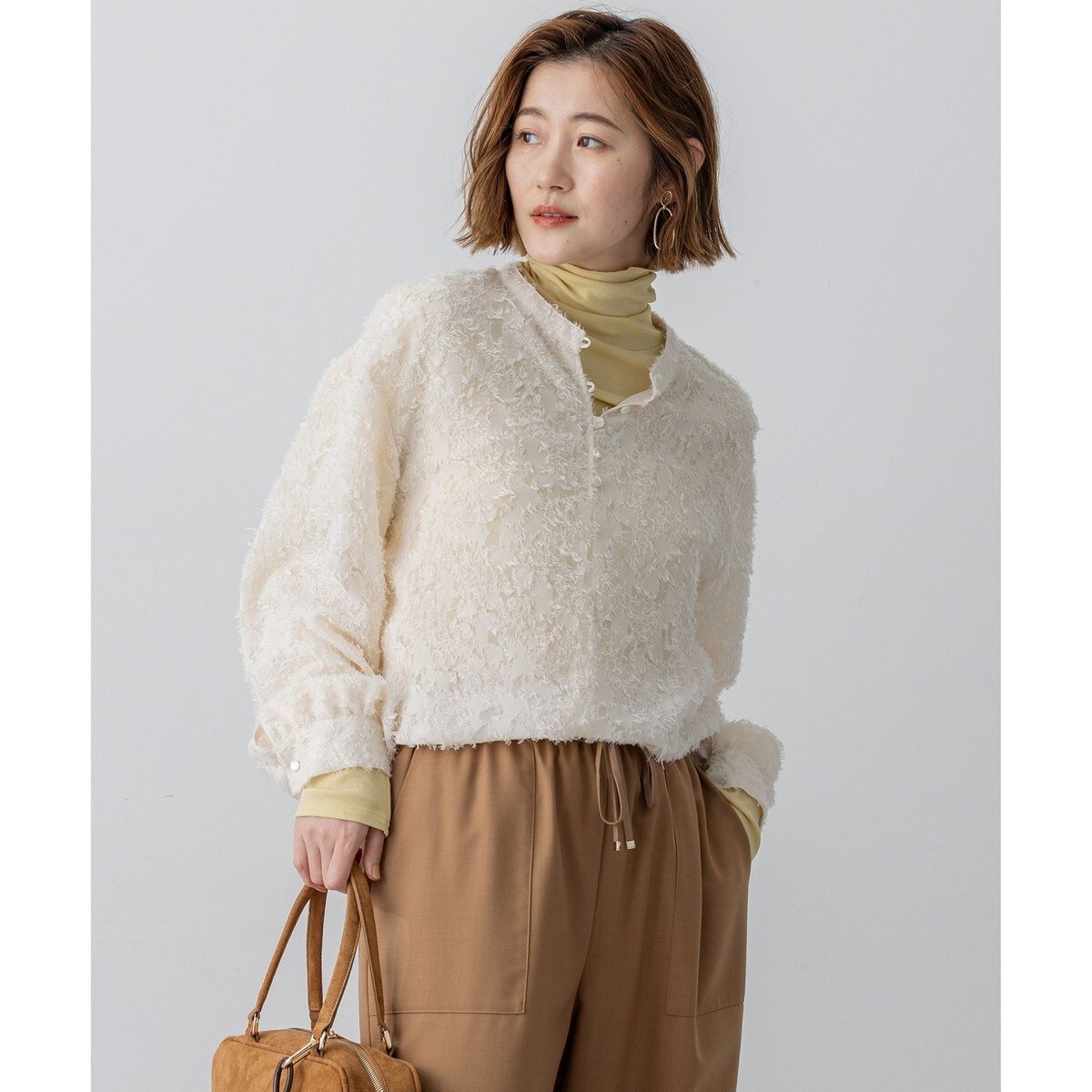 大きいサイズ⭐︎美品⭐︎23区 ボタニカル カットジャカード ブラウス 48 VERYコラボ】ボタニカル カットジャカード ブラウス / 23区