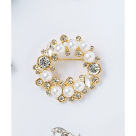 [^ԁFZZ3DLS0010]2026 Pre SpringIP[W炨o܂ŎgA؂₩ȃu[`fUCEfރS[h̓yɃp[`[tƃNX^KXgݍ킹؂₩ȃu[`łB[X̂悤ɉ~`ɔzuꂽfUĆAiƉ؂₩˔Ă܂B召قȂTCỸp[`[tƃCXg[oX悭炤ƂŁÅpxɂĂ߂ω܂BtH[}ȃV[͂AĩR[fBl[gɂANZgƂĊłfUCłBWPbg⃏s[X̋ɂg閜\ACełB摜̓TvgpĂׁAۂɂ͂鏤iƎdlقȂꍇ܂B