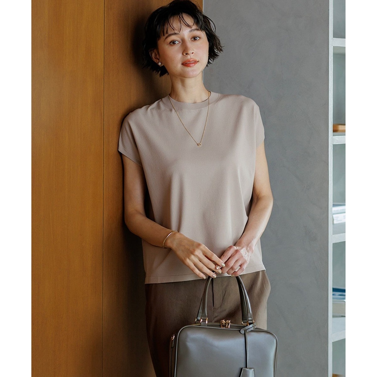 【洗える】レーヨンポリエステルキャンディースリーブ ニット レーヨンポリエステルストレッチ フレンチスリーブ ニット | 23区(23KU