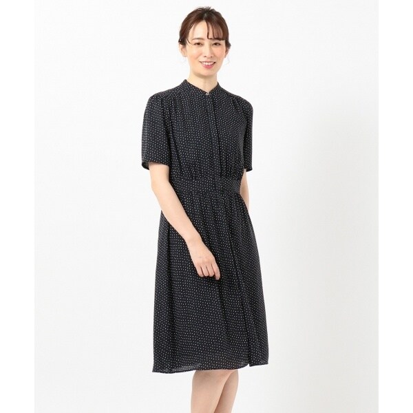 美品 23区 シンドットバックサテン ワンピース スタンドカラー 38 半袖 洗える】シンドットバックサテン ワンピース | 23区(23KU