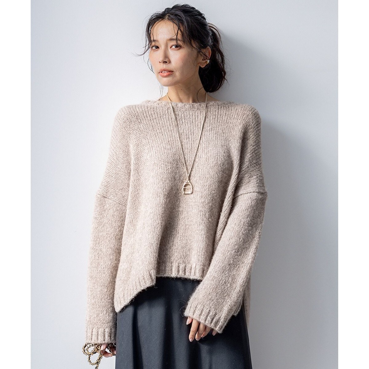 滝沢眞規子さん着用】ベビーアルパカ クロップド ニット | 23区(23KU