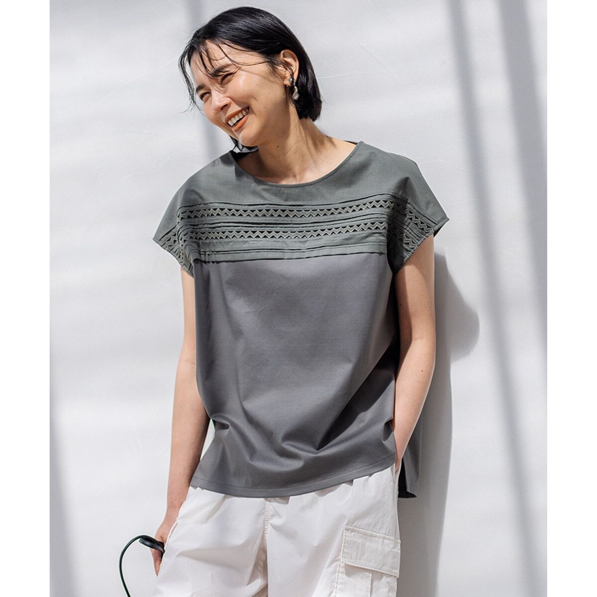 美品【23区】アイレットジャージー カットソー 黒 trim_ofcrs_itemb038dc0ecdce11e
