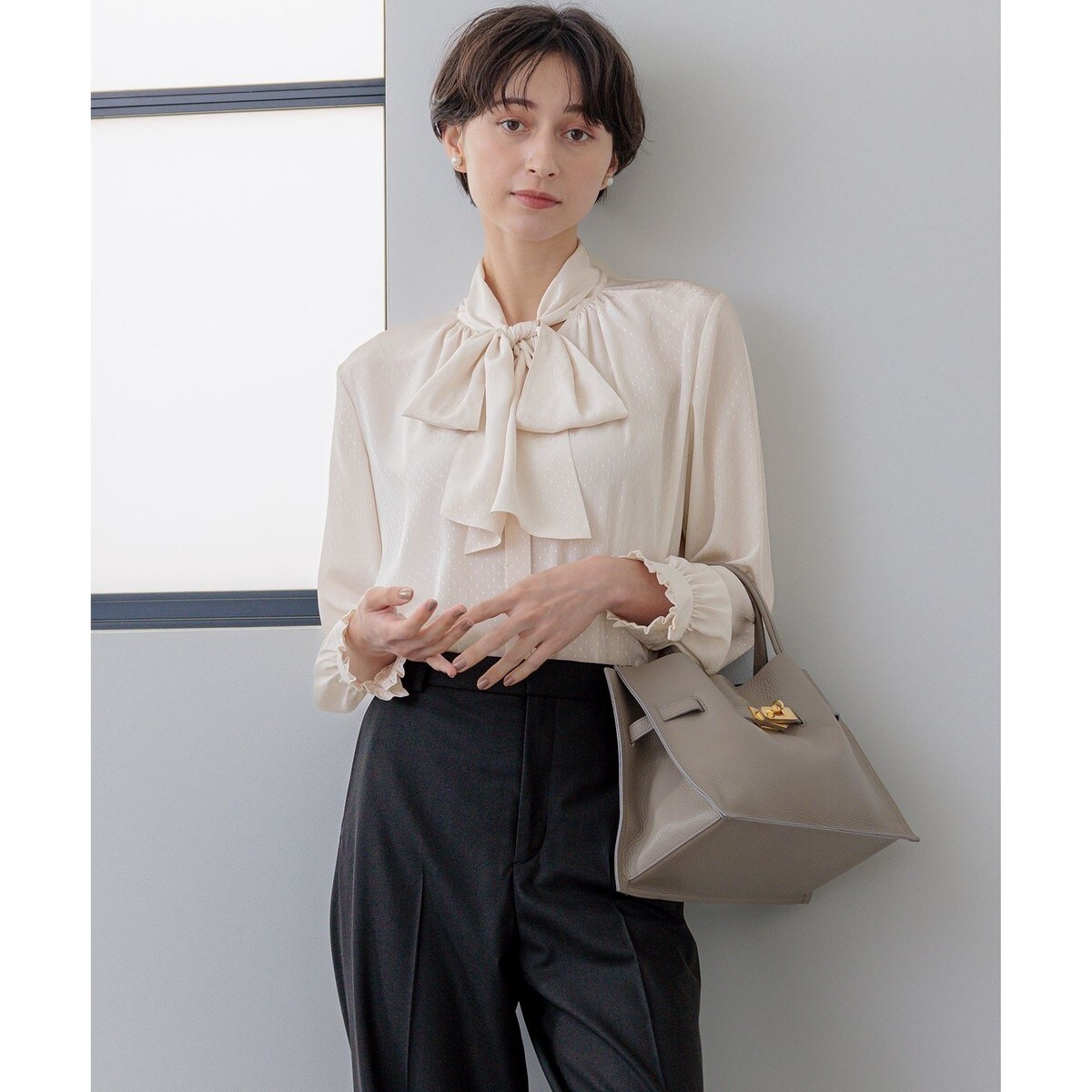 VERYコラボ】ボタニカル カットジャカード ブラウス | 23区(23KU