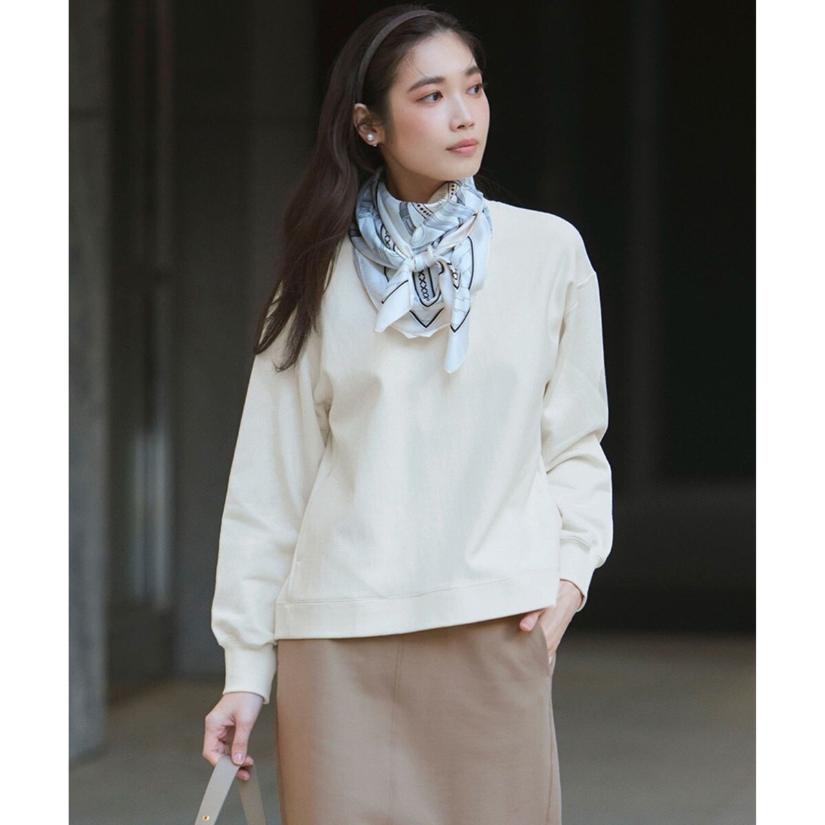 新品タグ付✨23区 Oggi2月号掲載 カラースウェット 46 青 25SS WEB&一部店舗限定カラーあり/Oggi2月号掲載】カラー スウェット | 23区