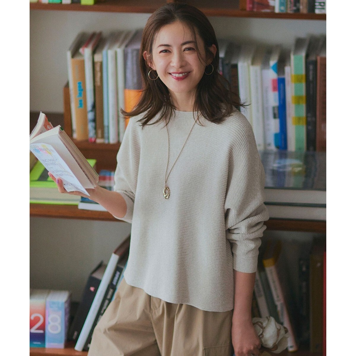SALE【23区】洗える★レーヨンポリエステルストレッチ プルオーバーニット 白 新色追加／洗える】レーヨンポリエステルストレッチ プル