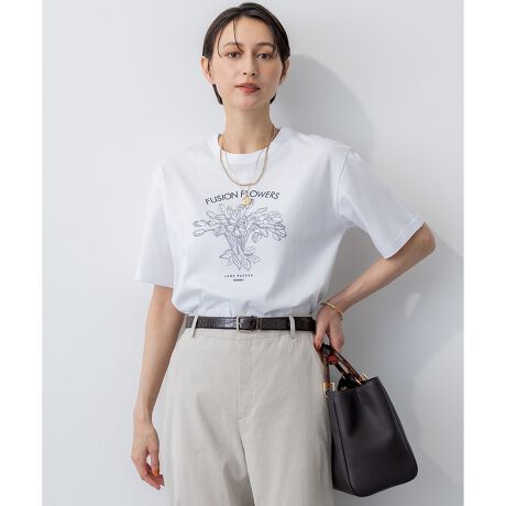 [^ԁFKKWWGM6135]2025 Spring & Summer@ׂȎhJ؂₩ȃR{TVcfUCt[XgJANE PACKEȒnL[[hhFUSION FLOWERShAXyVȃR{[VTVcBޏ̃ACRł`[bv`[tA@ׂȃXeb`hJŗ̓Iɕ\܂BƂ`[bv؂₩ɍʂAVvȂ݊̂ꖇBJWAȃfjAꂢ߃XJ[g܂ŁAǂȃ{gXɂ킹₷Al̏ɂӂ킵iTVcX^Co܂BR[fBl[g̎ƂĂCȂ؂₩vX܂BV[ỸobOƂ̑gݍ킹߁BJ[́ÂL(#034)ÂzCg(#001)AiȃO[(#004)AzCgTVcɃO[̎hJ{̂郂XO[(#053)4FWJłBfރRbg̎ƕ҂ݗĂAɂTVcfނgpĂ܂B\ʂɃoCIH{AщHȂAi`ȃcƂȂ߂炩Ȕ肪BꖇŒĂSAKȒSnŃfC[[XɊ􂵂܂BJANE PACKERƂ̓WF[EpbJ[͐Eōłe͂̂t[Xg̈lłBԂt@bVCeAfUCƓ悤ɃGLTCeBOłȂAƐg߂Ȃ̂łƂrW񏥂Ă܂Bޏ̉Ԃւ̏MƎR璼ڎ󂯂CXs[V́AK[fjOƊEɊv炵܂BV[YJANEPACKERR{ tHgvg TVc (i:KKWOGM6134)JANE PACKER R{ t[hJ g[gobO (i:BO3DGA6101)摜̓TvgpĂׁAۂɂ͂鏤iƎdlقȂꍇ܂BiCj2025 JP Brand Limited