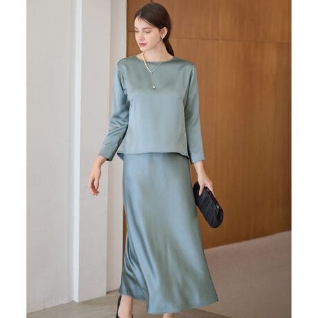 [^ԁFOPA2GW0743]2025 Spring & SummerAPPLAUDIRiAvfB[jAPPLAUDIRiAvfB[jƂ́AtXŁwтEԁxƂӖBp[eBȂǁA؂₩ȃV[ɂ҂APPLAUDIR iAvfB[jV[YłBfUC߂fފ͂̒uEXƃXJ[g̃ZbgACeBVvȃN[lbNfUCx[XɂuEX̓obNX^Cɂ肰Ȃ^bNAƂۂ̃XJ[gɂ̓oCAXg邱ƂŁǍ^Jo[ȂAZj[X^C[hȕ͋Cɏ؂ĂfUCB̂鐶n̖͂ȂA邱ƂŃGKgȓo悤ɎdグĂ܂BZbgAbvŃhX̂悤ɂ킹ĂAuEXAXJ[gPił莝̃ACeƂ̒񂵂y݂܂BDȟuE(#030)Aꂽ͋C̃OCbVZ[W(#053)A^ȋCilCr[(#075)3FWJłBfސ^eƃR̐݌vɂh炢悤ȕ\ʊɎdグ|GXeTefނgpĂ܂BE[[^Cv̎gĂ邽ߗȂӂ݂AtbgȃTeɔׂĈꖇłƗlɂȂ܂B܂^u[Hɂi`Ȍ򊴂ƃBe[WłB摜̓TvgpĂׁAۂɂ͂鏤iƎdlقȂꍇ܂BBe̓sAۂ̏iƐFقȂČꍇ܂Bi̐F̓nK[̏iڍ׉摜QƂB