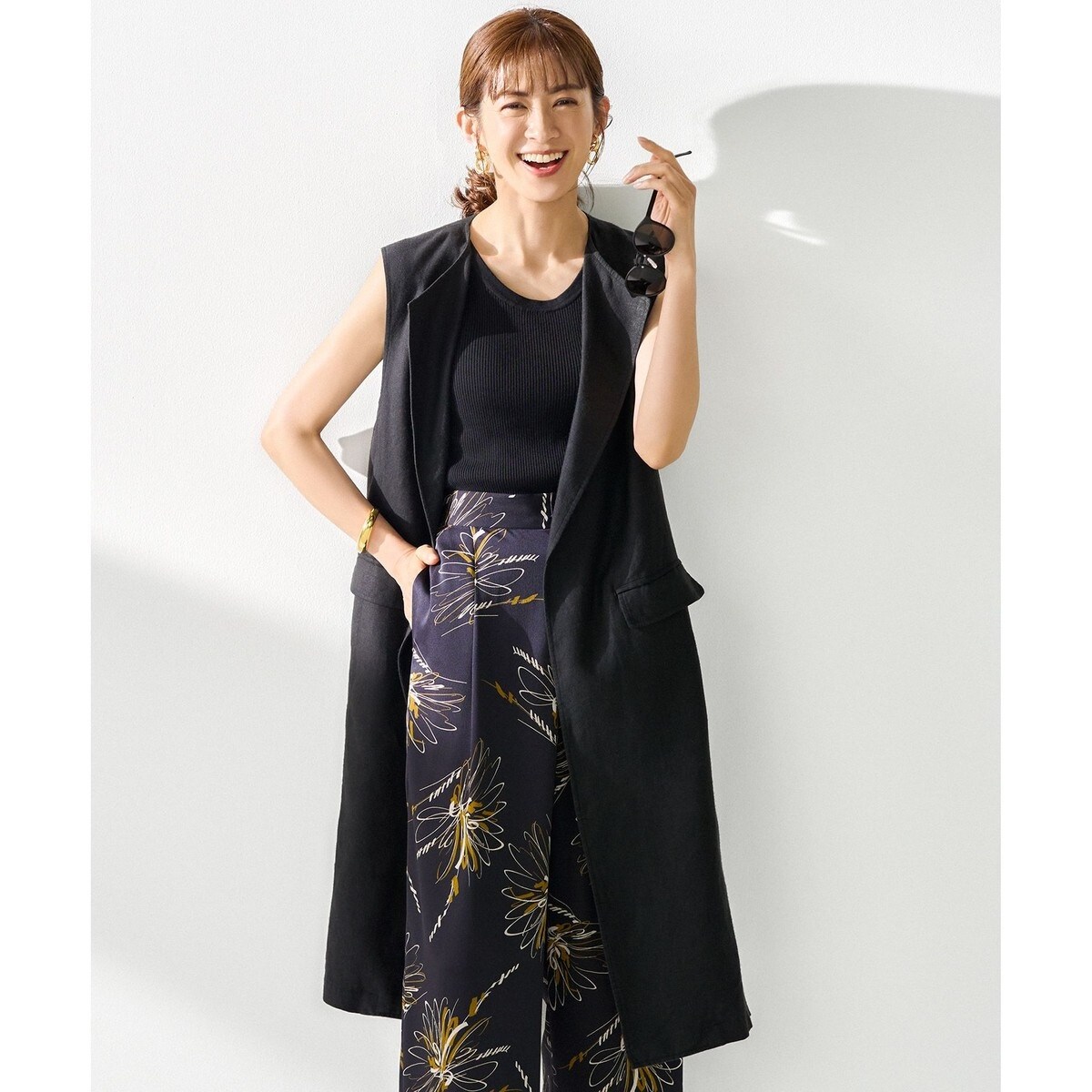 美品＊ニジュウサンク 23区　ロングジレ　ベスト　ブラック　38 ゆったり　黒 WEB/一部店舗限定】 LIBECOTHICK ロング ジレ | 23区(23KU
