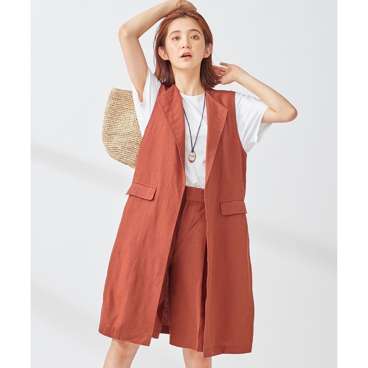 美品✨23区　LIBECOTHICK ロングジレ　ベージュ　麻　大きいサイズ46 美品✨23区 LIBECOTHICK ロングジレ ベージュ 麻 大きいサイズ46