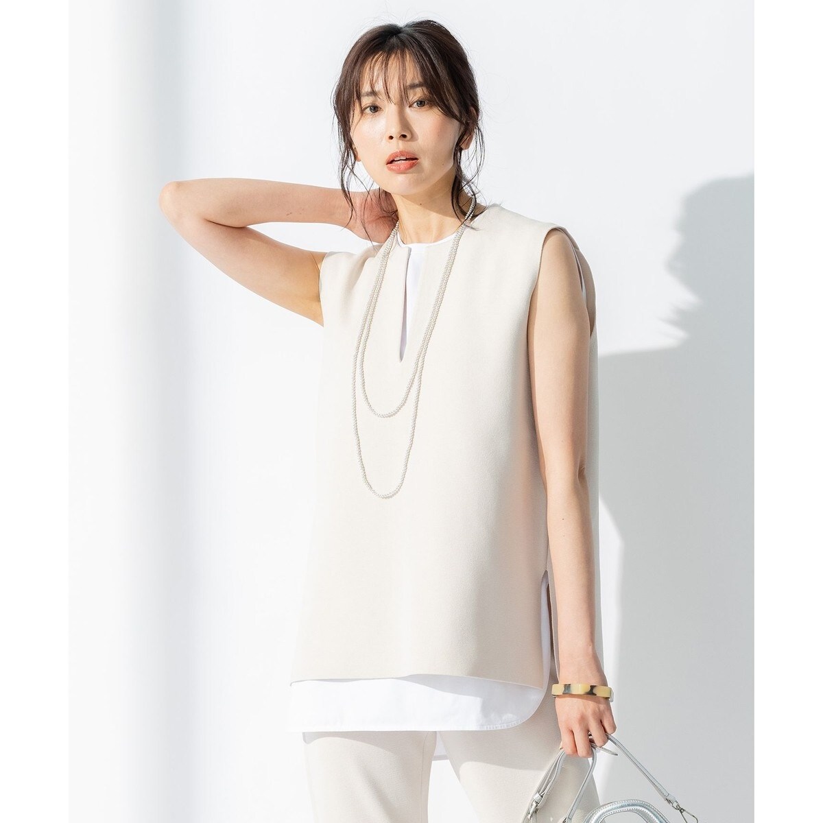 洗える】コットンポリエステルストレッチ キーネックニット | 23