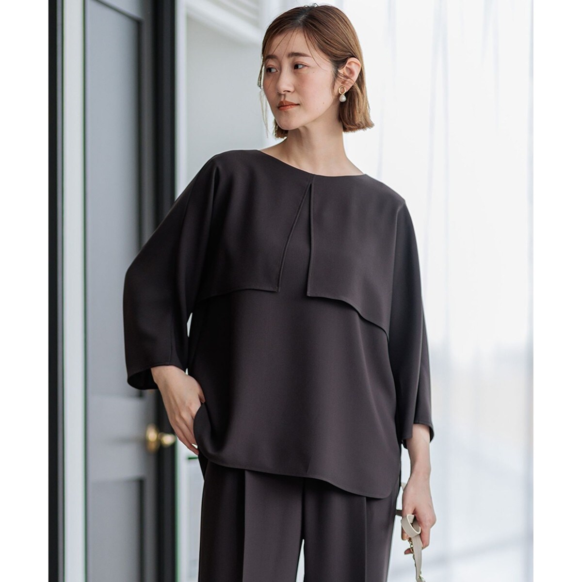 23区＊新品＊ストレッチケープデザイン＊カットソー38、40の方も 23区 tシャツ 「洗える」ストレッチジョーゼット ケープデザイン