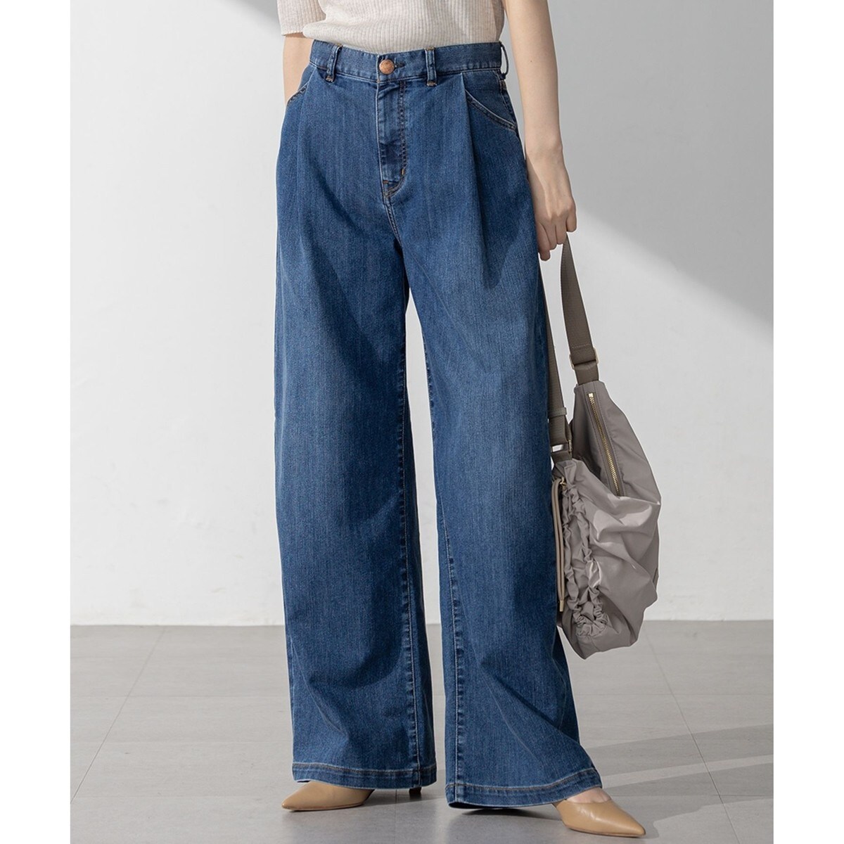 Oggi6月号掲載 23区 サマー タック ワイド デニムパンツ 接触冷感 30 Oggi6月号掲載/接触冷感】23区DENIM サマー タック ワイド パンツ | 23