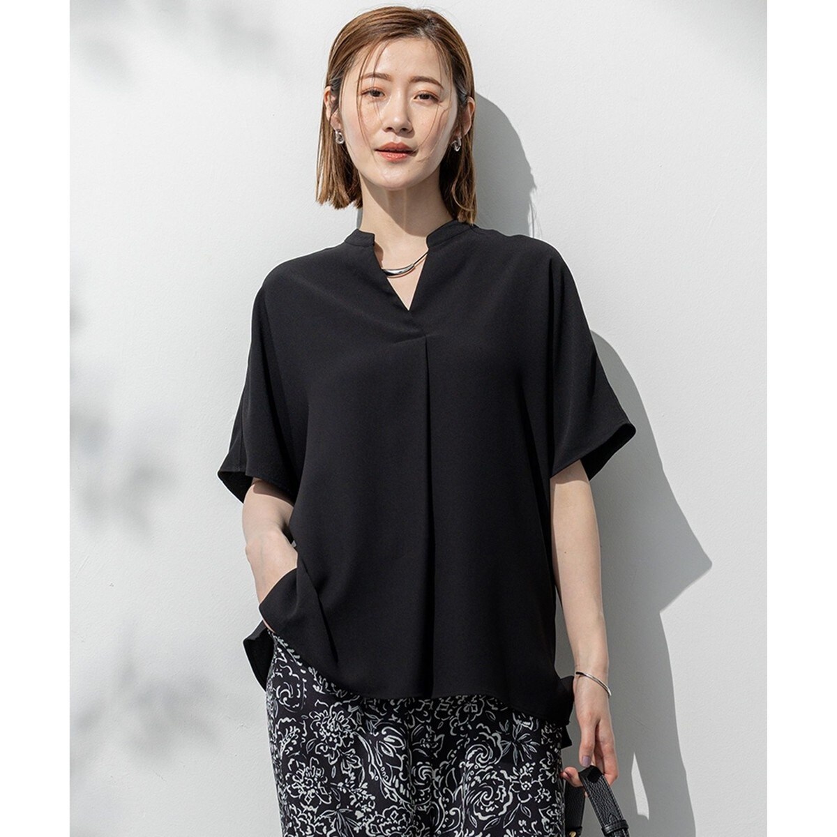 14,960円UVカット・吸水・洗えるツイストプレーンバンドカラーカットソー 自由区｜【UVカット・吸水速乾・洗える】ツイストプレーンバンド