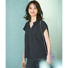 【WEB&一部店舗限定】ライトタンブラー ギャザー フリル ブラウス