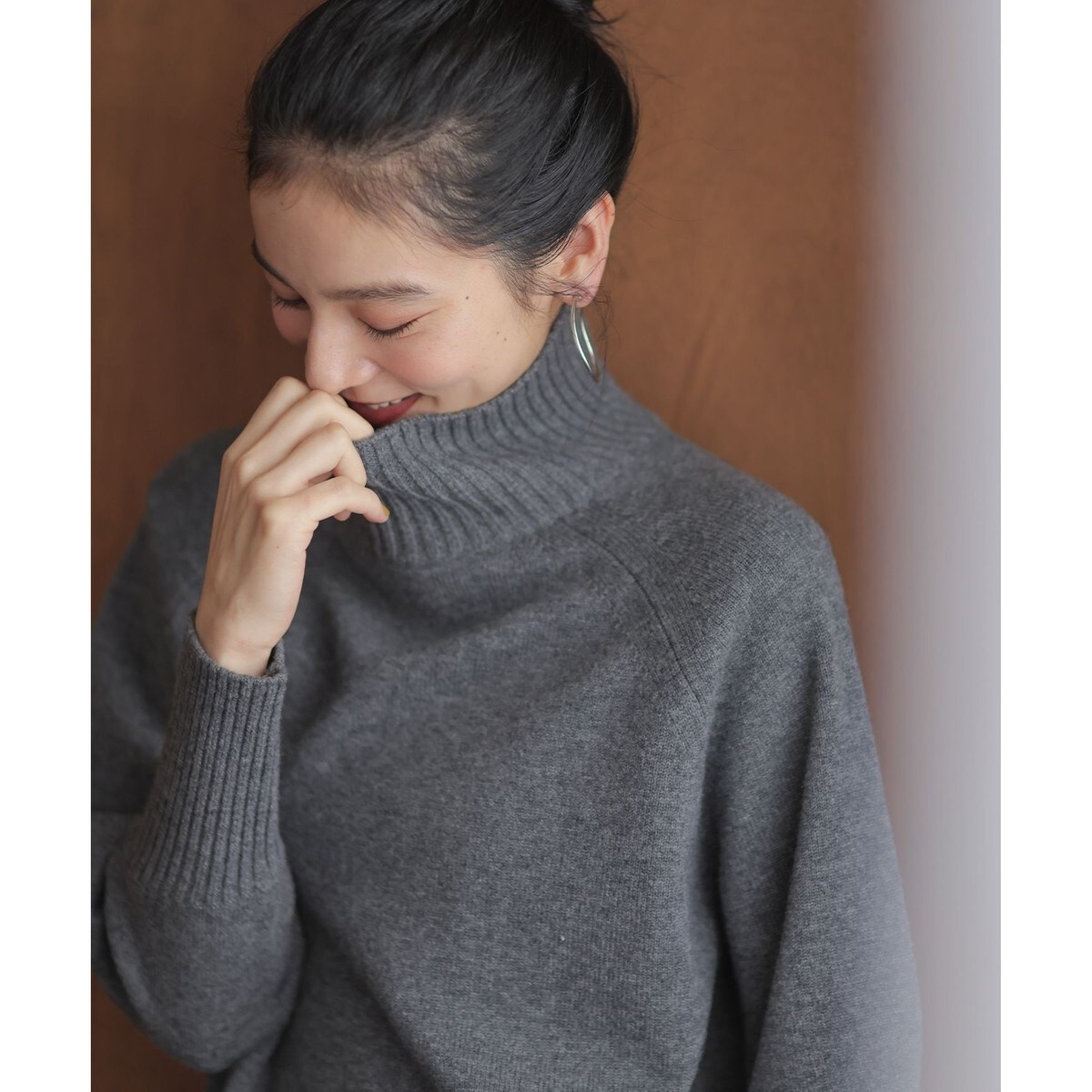 ウールカシミヤミックス ロールネックニット | 組曲(KUMIKYOKU