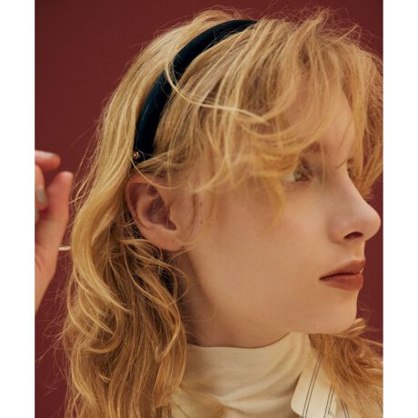 [^ԁFASW1GW0406]H~̃R[fBl[gɂ݂vXIiȃxAJ`[VfUCEfށE_炩ȋNёfނgpiȃJ`[VłBEƂƂɗDtBbgAH~̃R[fBl[gɂ҂BE|Cg̈ꗱrW[ƁÃJ[{̔zFɂ葶݊̂fUCBEJWAtH[}܂ŕLV[ŊBEwAAW̃ANZgƂĂ߂łByӎzBȅƖ̊֌WɂAF኱قȂČꍇ܂Bi̐F̓nK[݂摜QƂB摜̓TvgpĂ邽߁Aۂɂ͂鏤iƐFTCY̎dlɕύXꍇ܂BCɂȂACéwCɓo^x߁DȃJ[TCYI?}[NNbNIēגʒmAXg1_̒ʒmAZ[̒ʒm󂯎邱Ƃł܂B