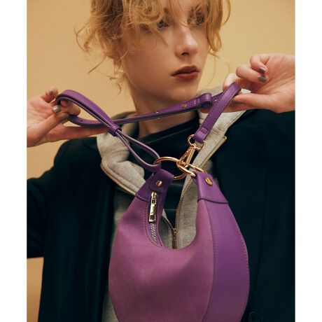 [^ԁFBOW1GW0401]V[X^Cɍ킹ăAWR݁IIȃfUC͂̃nhobOfUCEfށE_炩ȃEhtHiȈۂ^AǂȃR[fBl[gɂ؂₩vXBERpNgȂ[͂AfC[炨o܂ŕL􂵂܂BEV_[xg͒𒲐߂ł邽߁AV_[obOƃnhobO2WAYdlBEiXJŊۃJ2Ƃ͂ނƃtHςA͋Cς܂BEfނ̈قȂ3ނWJAD݂ɍ킹ĂIт܂BEGRt@[̃ItzCg͂ӂӂ̂˂̃C[Wł킢炵ۂɁBEI[ubN̍o[ẂAǂȃt@bVɂ킹₷Aigɂ҂łBEgh̃XG[h̍̓p[vJ[ŃANZgɁByӎzBȅƖ̊֌WɂAF኱قȂČꍇ܂Bi̐F͒u摜QƂB摜̓TvgpĂ邽߁Aۂɂ͂鏤iƐFTCY̎dlɕύXꍇ܂BCɂȂACéwCɓo^x߁DȃJ[TCYI?}[NNbNIēגʒmAXg1_̒ʒmAZ[̒ʒm󂯎邱Ƃł܂B