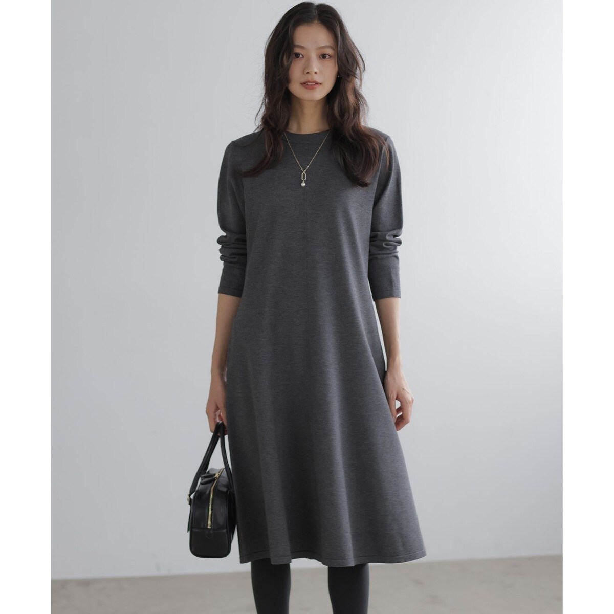 レースライク襟付きニットワンピース | 組曲(KUMIKYOKU) | マルイ