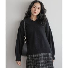 フラッフィーファーＶネック ニット