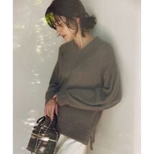フラッフィーファーＶネック ニット