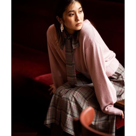 [^ԁFKRWLNW0453]{[~[ȑƃRpNgȒ䂪͂̃fUCvI[o[fUCXJ[g킹ɑQȏ䊴ɎdグAX^CAbvČVGbgǋjbgvI[o[BEFXg̃uЂ𒷂߂ɂ邱ƂŃEGXgʒuAOセꂼMU[w̕ʂՂƎ邱ƂŃn̂郉CB猩ĂȐIŏ炵_炩ȈۂɎdĂ܂Bꖇ邾ŉ؂₮jbǵAtAXJ[gv[cXJ[gɍ킹邾ŁAǂX^CO܂BfޔG̗ǂiCƃ[x[X̑fނɁA㎿ȃJV~TuhĂ̂ŁAӂ炵aюłȂ`N`NȂƂ肵G肪łBfނ̕\A҂ݖڂYȕ͋CɎdオĂ܂B摜̓TvgpĂ邽߁Aۂɂ͂鏤iƐFTCY̎dlɕύXꍇ܂B\߂B