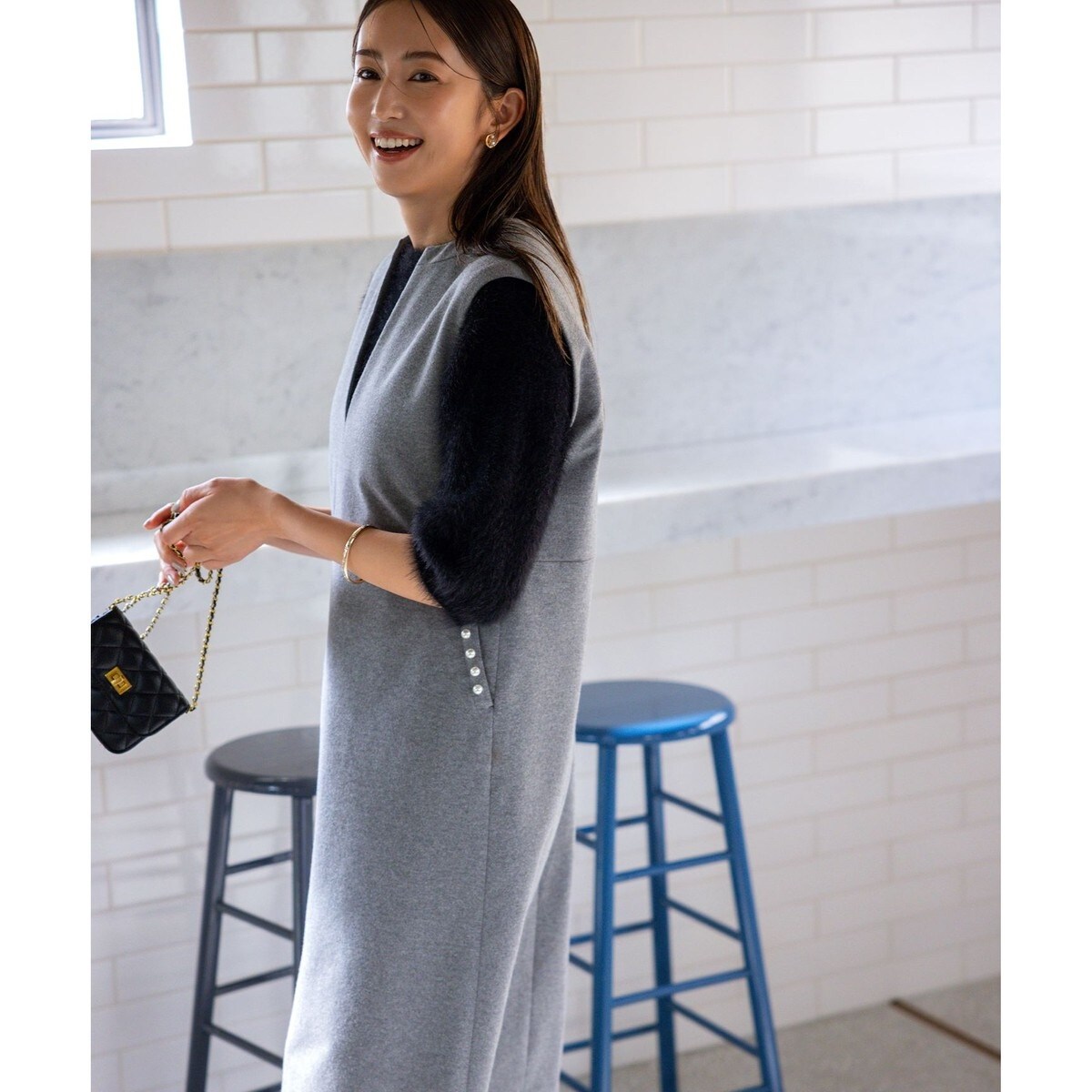 【パール釦付き】 ウールライク ジャンパースカート ネイビー 新品未使用品 パール釦付き】 ウールライクジャンパースカート | 組曲(KUMIKYOKU