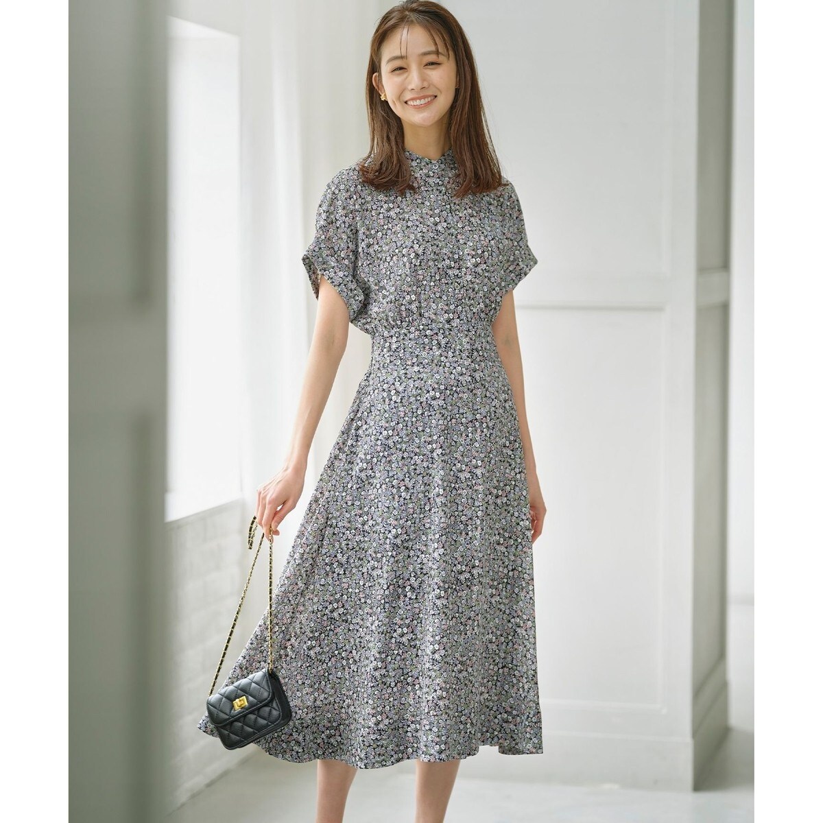 フラワーレイヤープリント ワンピース | 組曲(KUMIKYOKU) | マルイ