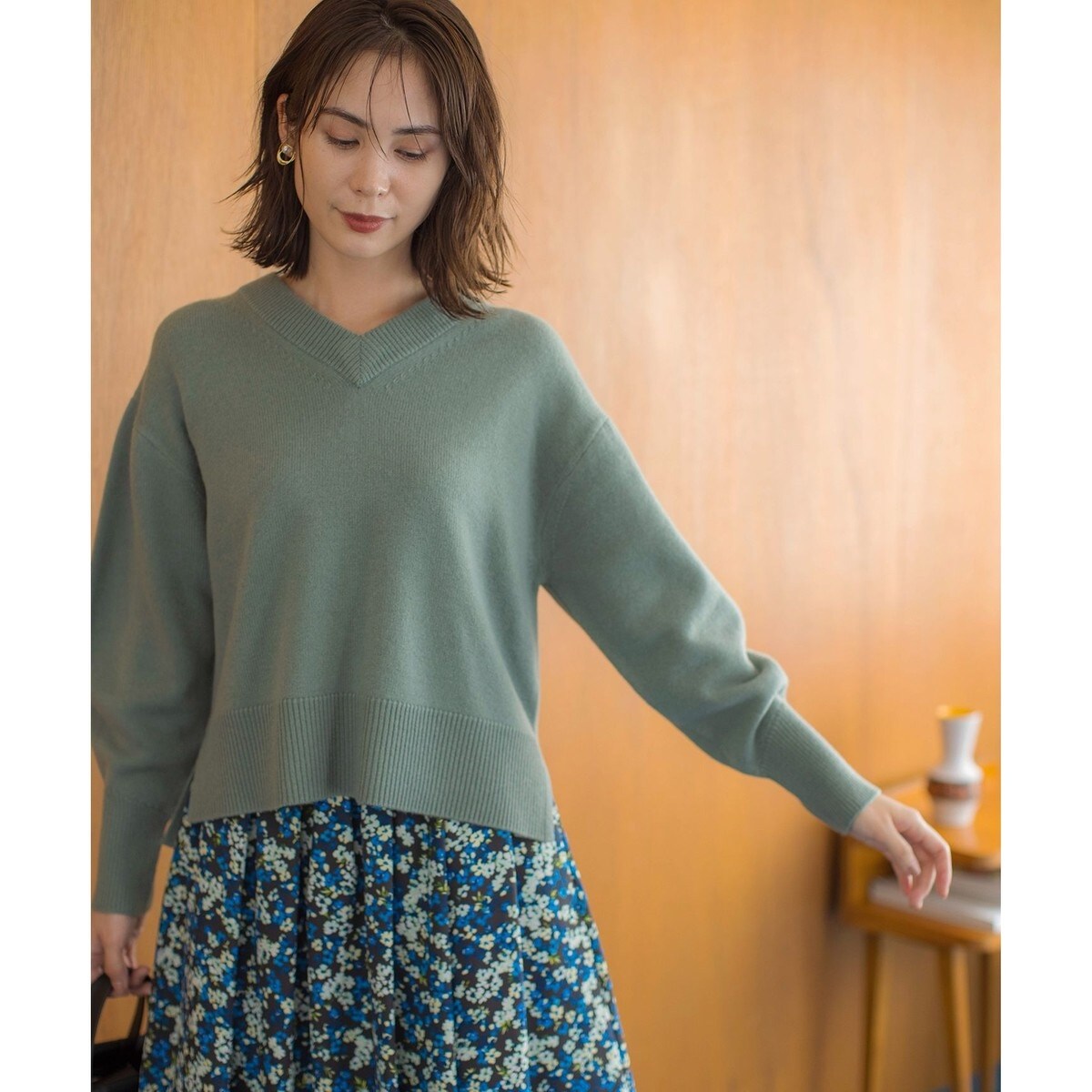 8色展開・手洗い可】ウールカシミヤミックス Vネックニット