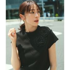 組曲(KUMIKYOKU)のテレココサージュ Tシャツ