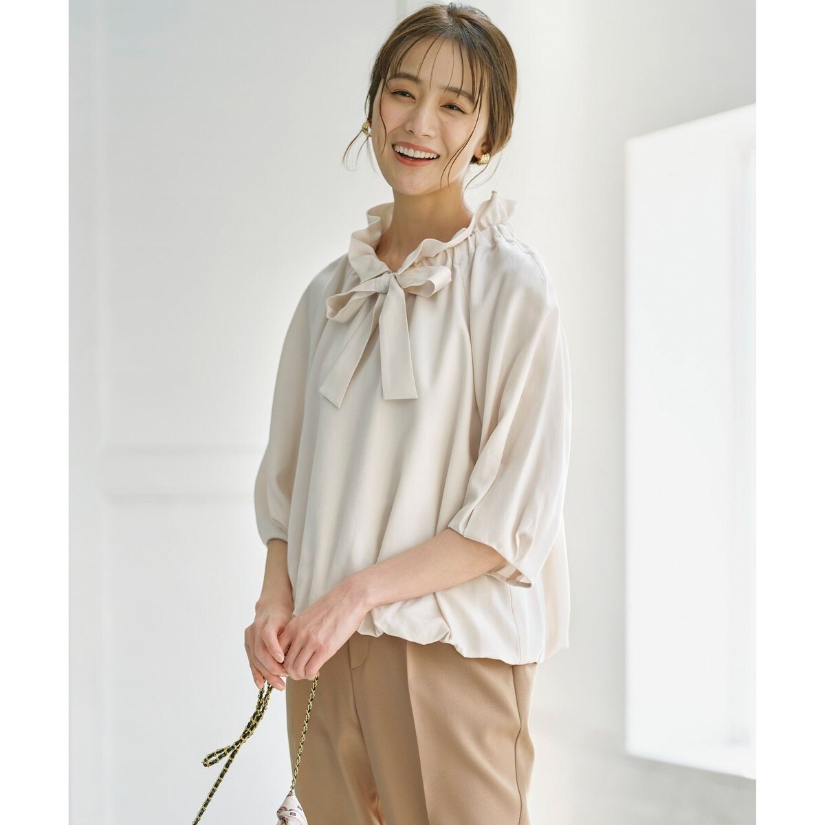ギャザーリボン バルーンブラウス | 組曲(KUMIKYOKU) | マルイウェブ