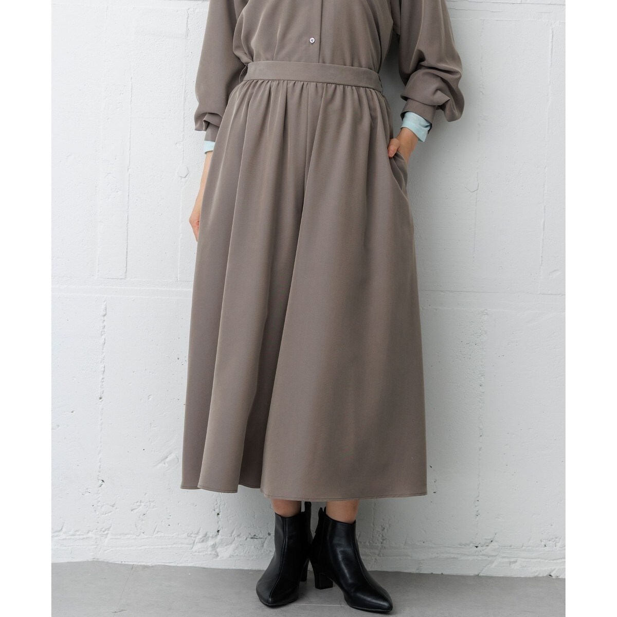 【WEB限定】フィブリルシャーティング ワイドパンツ
