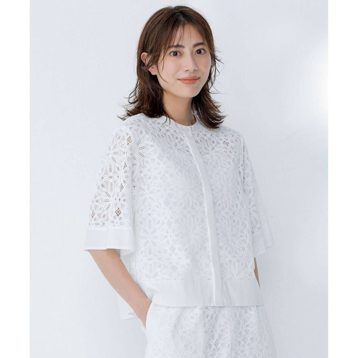 自由区【今季新作】フラワータイルレースブラウス カタログ掲載・洗える】フラワータイルレース ブラウス | 自由区(JIYU