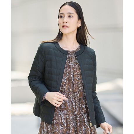 [^ԁFJKWMGW0401]ԐlC̃o[Vu_EWPbgfUCRpNgȃTCYŔVGbg̃m[J[_EWPbgłBV[Y̓o[VũfUCAbvf[g܂B\ʂ݂͋Ɣ|PbgɔNу^b`̑fނŎdĂĂ܂Bʂ̓Xeb`XɃpb`|Pbg̃fUCɂĂ܂B݂̐؂ւƃ|Pbg̊OɔNт̃e[vĂ̂|CgłBAE^[ƂĂ͂Aɂ̓R[g̃Ci[_EƂĂpł閜\ACełByAȂ₩ŏ_炩fނgpĂASnQłBf50fj[̑@ۂׂnC}`|GXeŁADTY^Cv̎gpAȂ₩ȕ̍x^t^łBT߂ŏiȌ򊴁AӂƏ_炩^b`ŔG肪悭AyĒSn̂悢fނłBxŃtFU[RɂhfނŁAH{Ă܂BfރACeR[`WPbg(JKWMGW0402)摜̓TvgpĂׁAۂɂ͂鏤iƎdlAHATCY኱قȂꍇ܂B\߂BBe̓sAۂ̏iƐFقȂČꍇ܂B