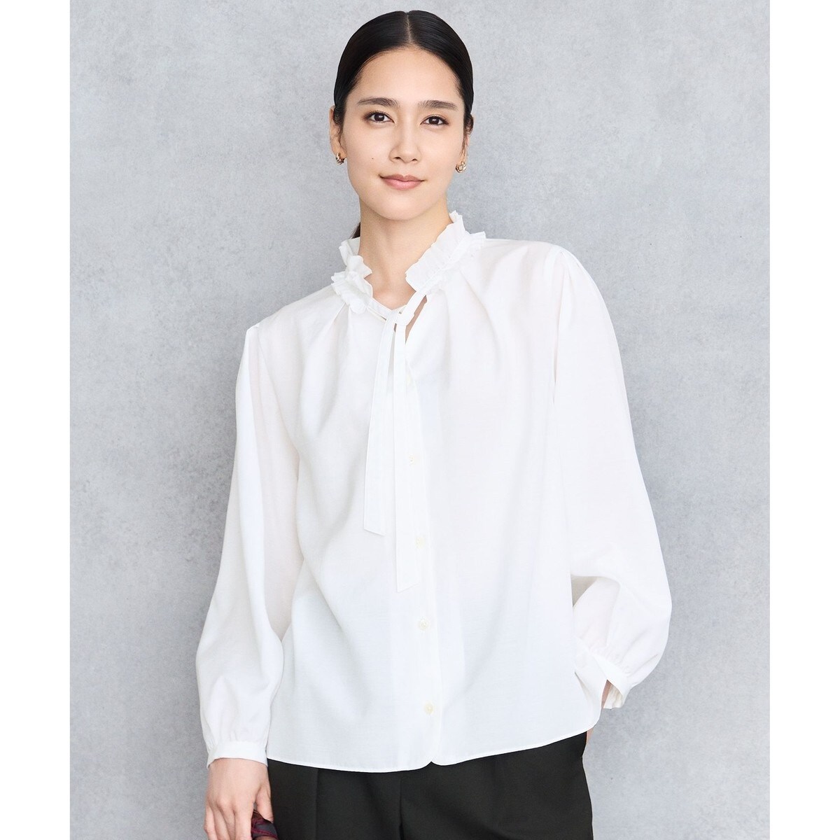 新品／自由区　大きいサイズ【洗える・ＵＶケア・吸放湿性】シルクストレッチブラウス 新品／自由区 大きいサイズ【洗える・UVケア・吸放湿性