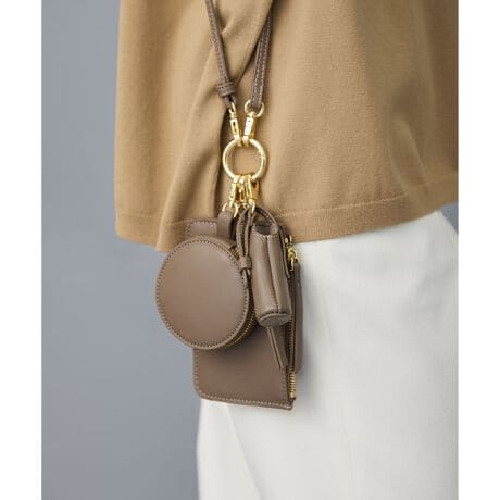 [^ԁFBO2VLS0003]fUCJ[h܂̂D}`Ȃ|[`ɁAی^̃}`|[`ƃbvP[Xgݍ킹3_Zbg̃|VFbgłBfC[g炨oV[܂ŕL􂵂܂B@V_[RtȂ̂Ŏ^тɕ֗łB摜̓TvgpĂׁAۂɂ͂鏤iƎdlAHATCY኱قȂꍇ܂B\߂BBe̓sAۂ̏iƐFقȂČꍇ܂B