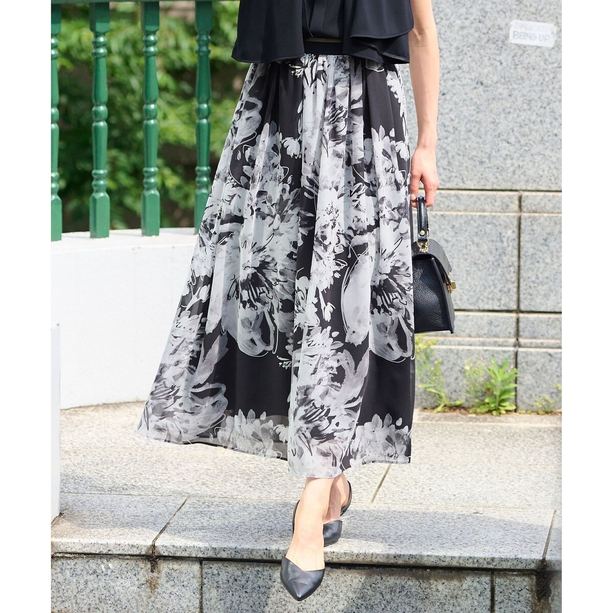 自由区（JIYU−KU）/【ウエストゴム・洗える】ピオニーフローラルプリント  スカート ウエストゴム・洗える】ピオニーフローラルプリント スカート | 自由区