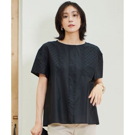 [^ԁFBLWRGA0004]s^bNƎhJł肪؂₮TuEXfUCOgɓꂽs^bNLɕ`ꂽ@ׂȎhJA[bp̃AeB[NuEX̂悤ȕ͋CvI[o[uEXłBhbvƍL߂̑ŁA_ȃVGbgTuEXɎdグ܂B悭Jo[钷ŁA{gI΂킹₷fUCłBhɂԉMatsurika Flowers(}cJt[)Ƃ̃R{[VACełByMatsurika Flowerszh_Ɋ{lt[fUCi[Mariko KinoshitaɂMatsurika FlowersBԂi`Ȕ𐶂AE̗jJ`[𒅑zɁAre[WƃAeB[Ngݍ킹X^ClCłBEFfBOCxgŃt[AWg肪قA[NVbvJÂĂ܂BfރZ[XnĐ@ۂƃRbggpi`ȂJWA߂ȂAKxȃnƊ炩ȔG肪̑fނłBƂ^b`ɂĒ₷AڐG⊴@\tŐ鏋Ăɂ߂̑fނłBhJɎꂽ`[t́A_AWjAȂǉĂɍ炭Ԃ𒊏ۓIɕ`Ă܂B㎿ȐnȂ悤@ׂȃeNjbNpAՂƎgpJbg[N{AfUC̍ƃeNjbN̑@ׂhJfނłBfރACeVcuEX(BLWRGA0003)vI[o[uEX(BLWRGA6701)XJ[g(SKWRGA0003)Vcs[X(OPWRGA0003)摜̓TvgpĂׁAۂɂ͂鏤iƎdlAHATCY኱قȂꍇ܂B\߂BBe̓sAۂ̏iƐFقȂČꍇ܂B