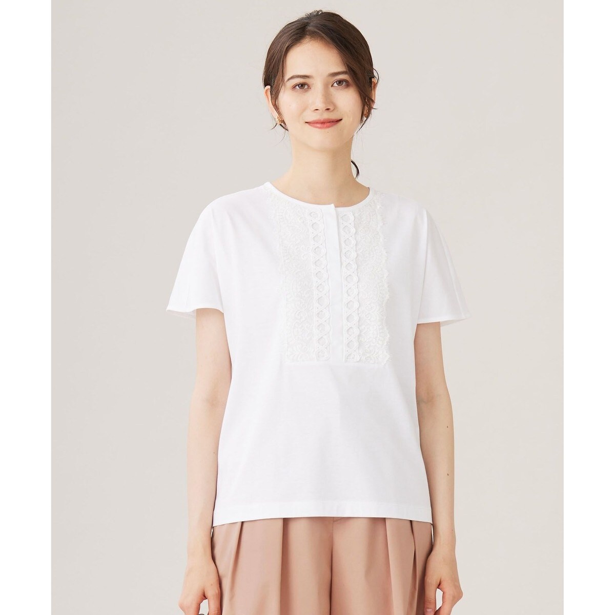【洗える】コード刺繍胸元レース カットソー
