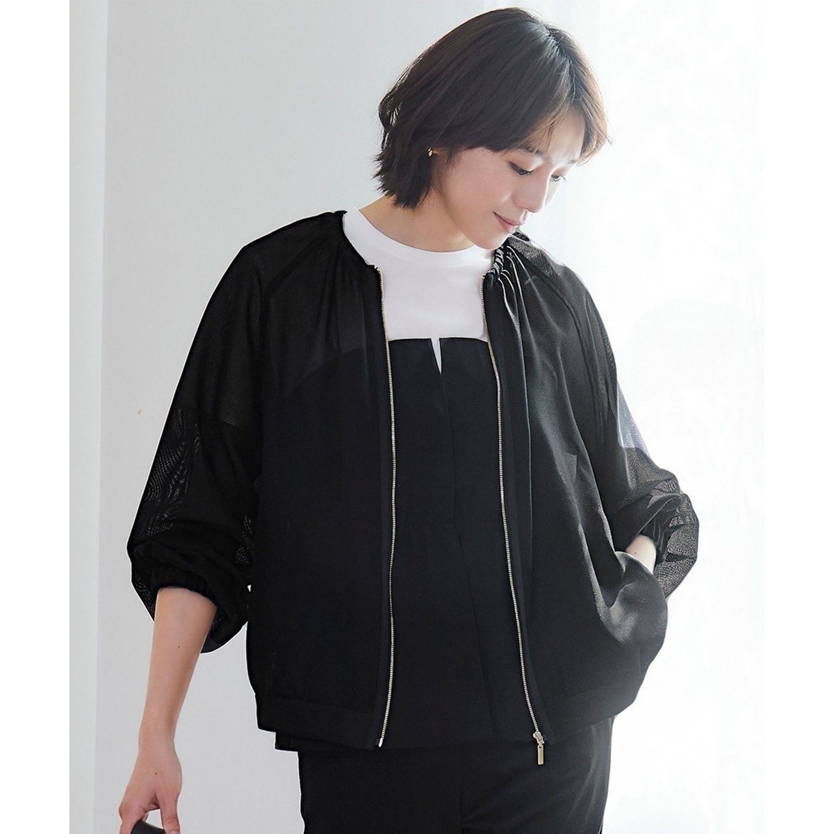 美品 自由区 エンブロイダリーブルゾン 40サイズ 完売品 春軽アウター ジップ 美品 自由区 エンブロイダリーブルゾン 40サイズ 完売品 春軽