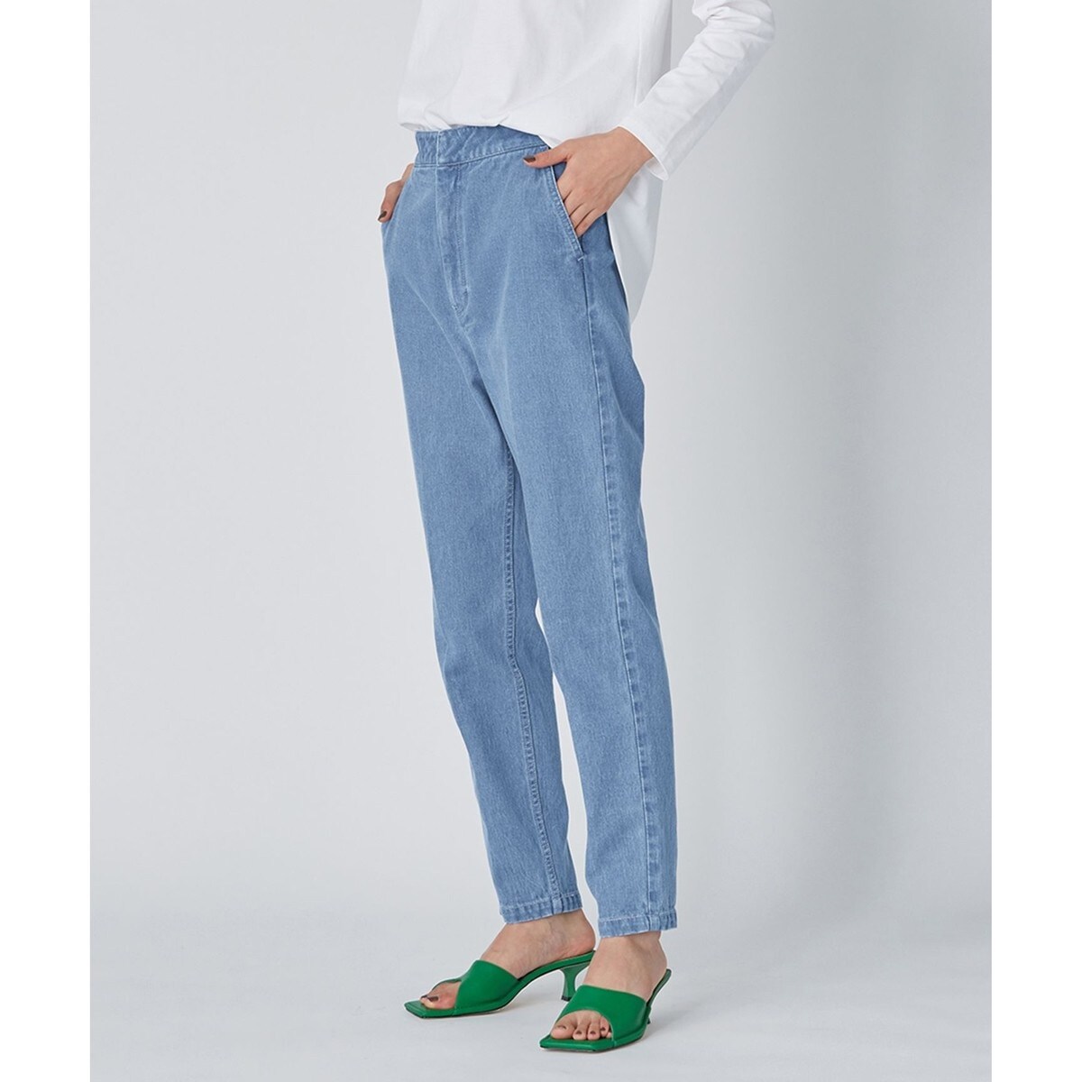大きいサイズ50＊23区DENIMハイライズテーパードパンツ