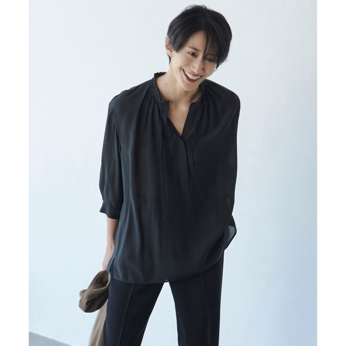 30th ANNIVERSARY】 モノグラムプリントシフォン バンドカラーブラウス