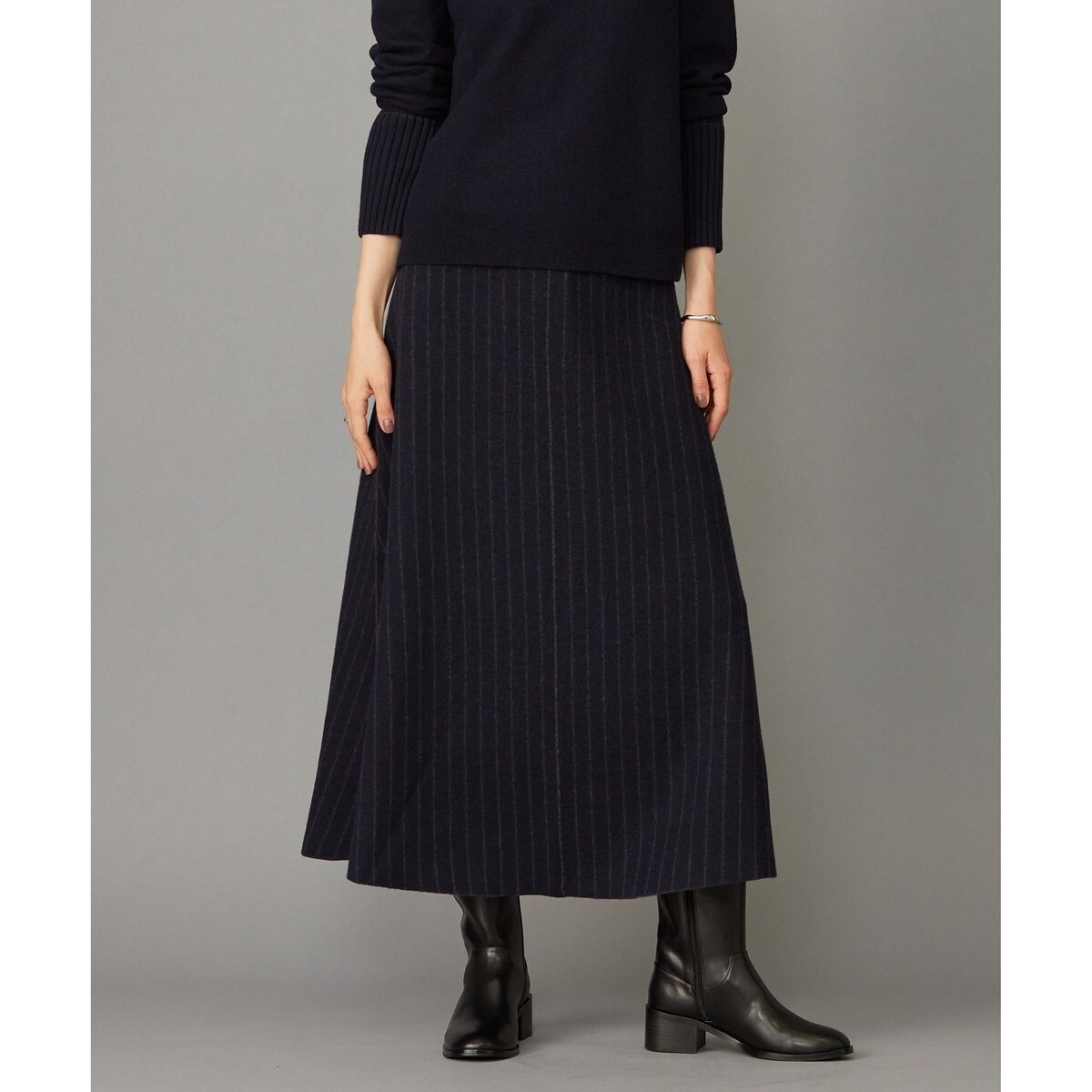 新品【iCB】ミルドウールストライプ柄ニットスカート　23区/自由区 新品【iCB】ミルドウールストライプ柄ニットスカート 23区/自由区 ICB