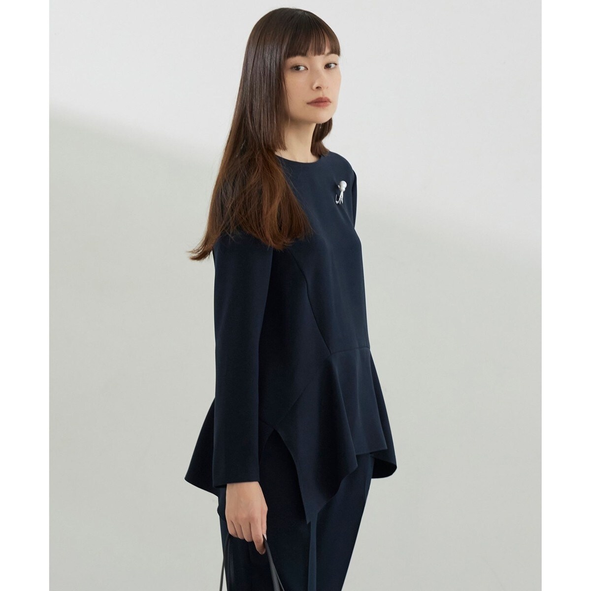 【洗える】 ライトダブルクロス ペプラムブラウス　ICB M ブラック　新品 洗える】ライトダブルクロス ペプラムブラウス | ICB | マルイウェブ