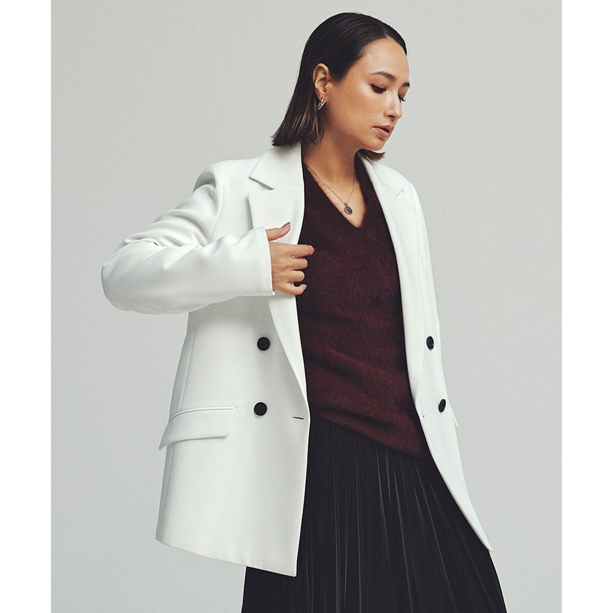 極美品✨アイシービー　洗える　ストライプ　ダブルジャケット 4 M相当 洗える】 LooseWeave ストライプ柄ダブルブレストジャケット